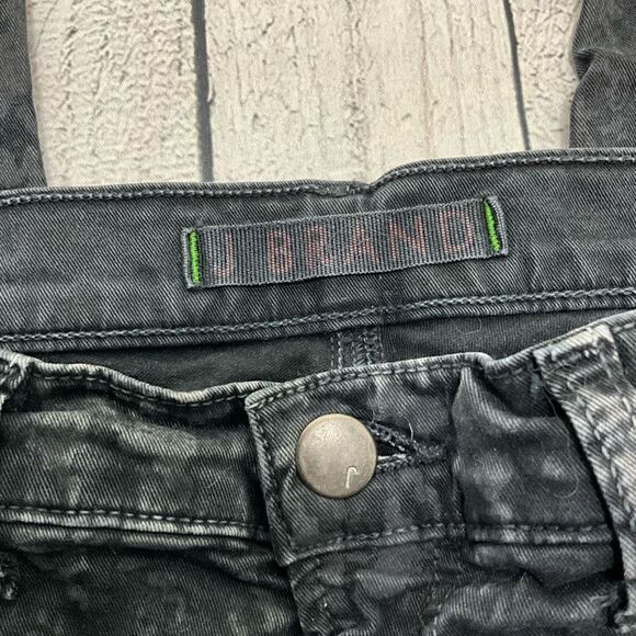 J BRAND Printed Capri - Picture 3 of 6